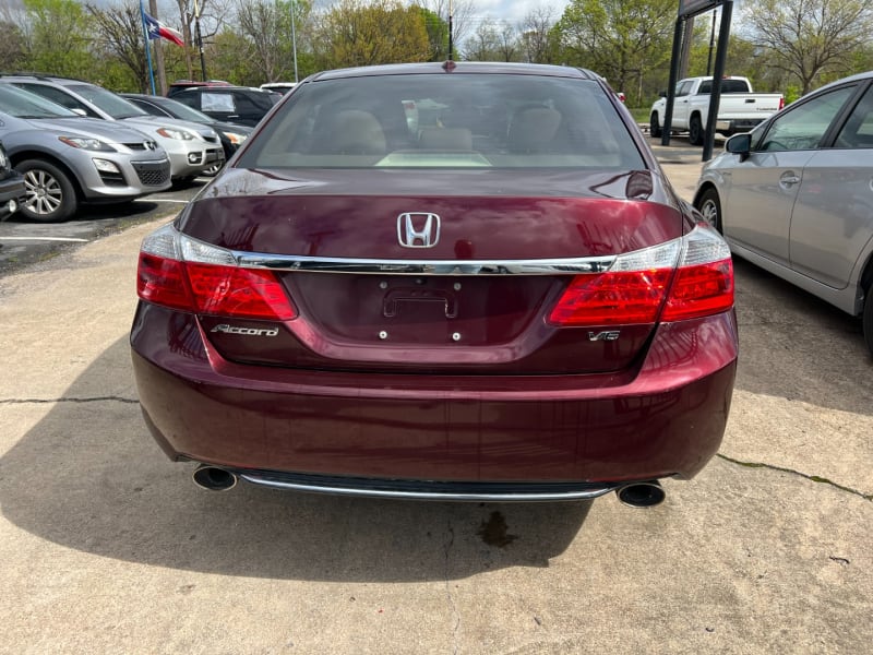 Honda Accord Sedan 2014 price $14,900