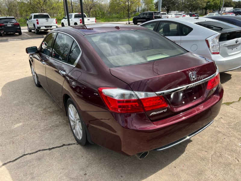 Honda Accord Sedan 2014 price $14,900