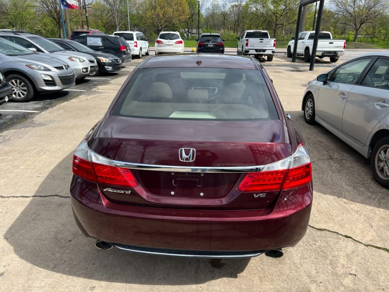 Honda Accord Sedan 2014 price $14,900