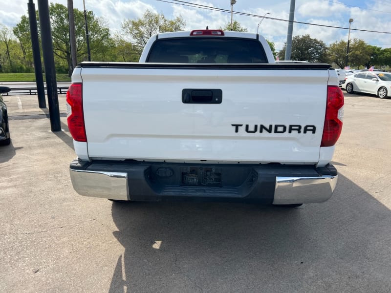 Toyota Tundra 2WD 2021 price $37,900