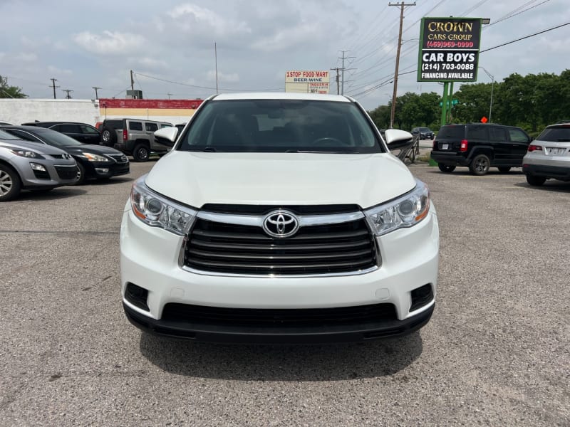 Toyota Highlander 2015 price $18,900