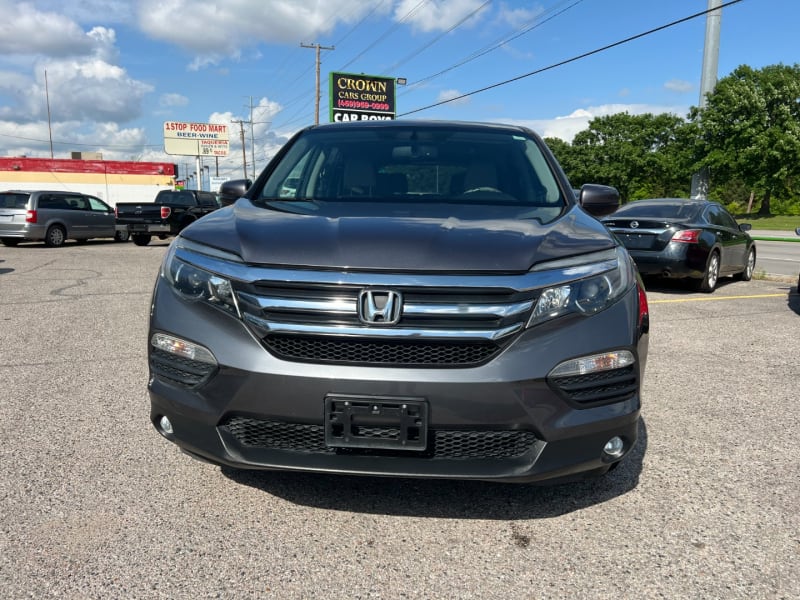 Honda Pilot 2016 price $16,990