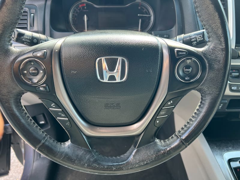 Honda Pilot 2016 price $16,990