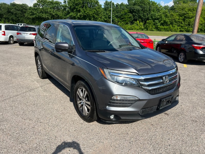 Honda Pilot 2016 price $16,990