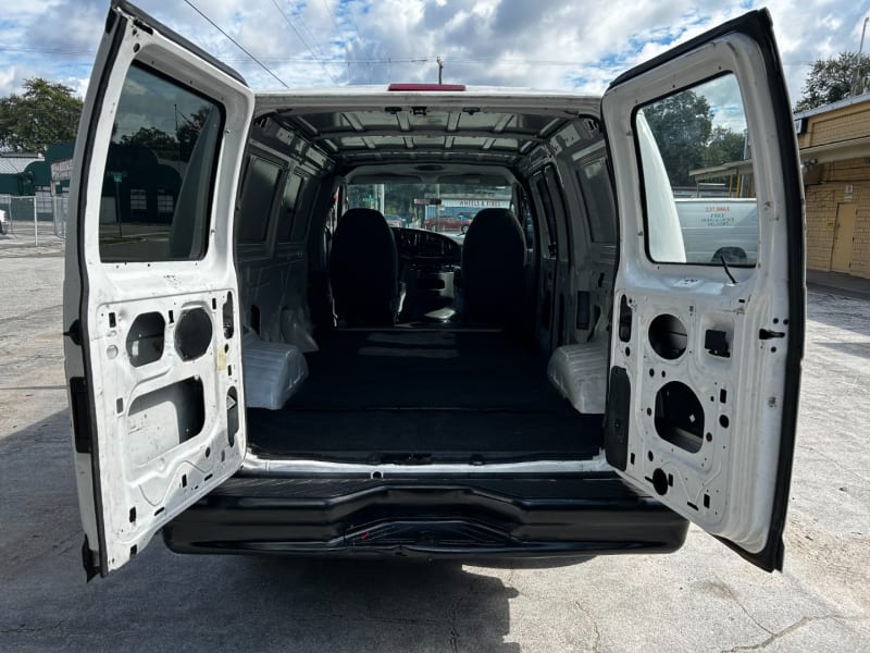 Ford Econoline Cargo Van 2007 price $5,999