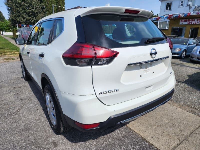 Nissan Rogue 2018 price $15,950