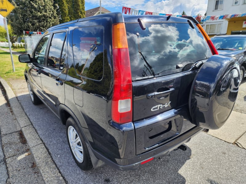 Honda CR-V 2002 price $7,800