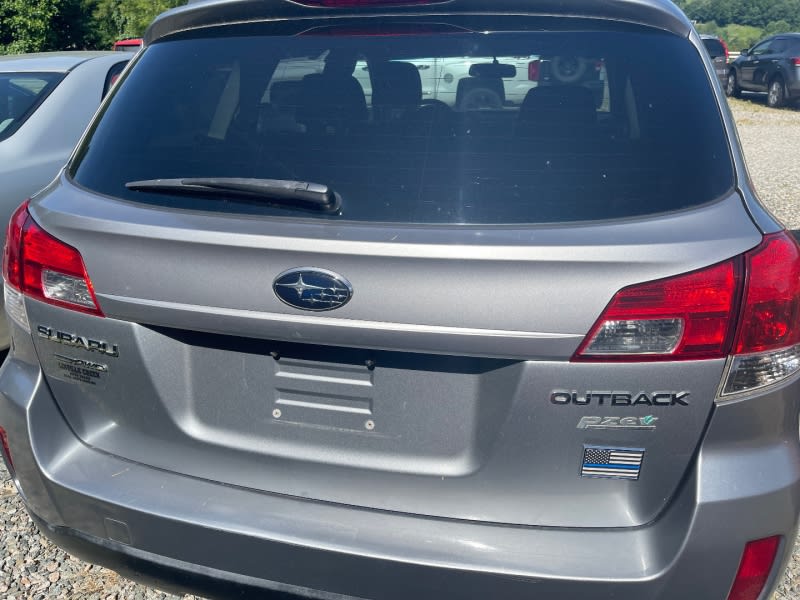 Subaru Outback 2011 price $10,895