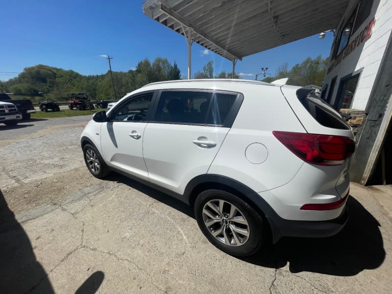 Kia Sportage 2015 price $13,995