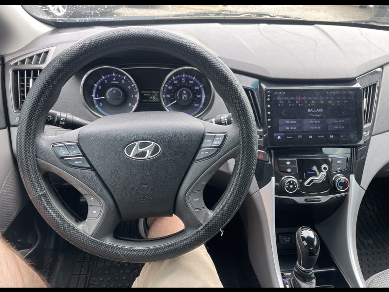 HYUNDAI SONATA 2011 price $8,199