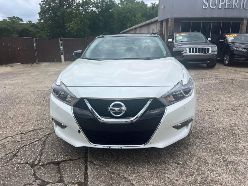 Nissan Maxima 2018 price $18,600