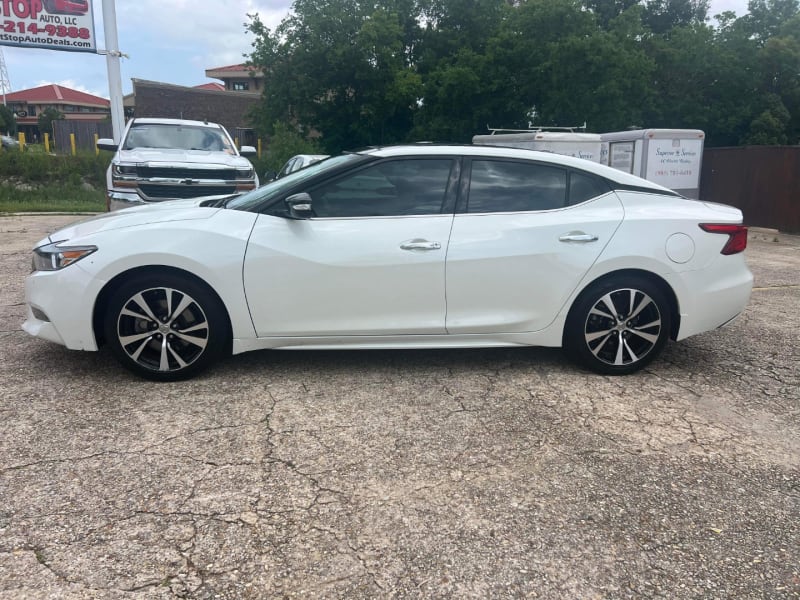 Nissan Maxima 2018 price $18,600