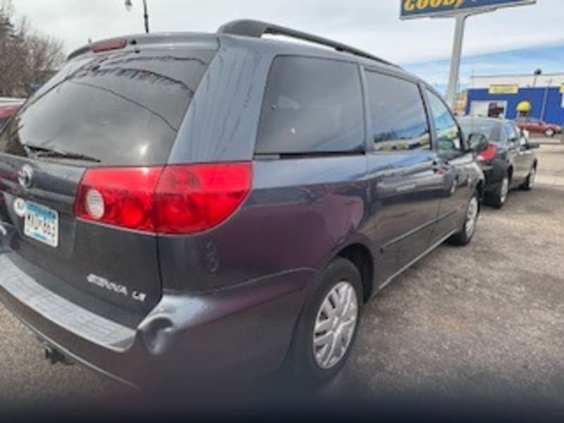 Toyota Sienna 2006 price $2,500 Down