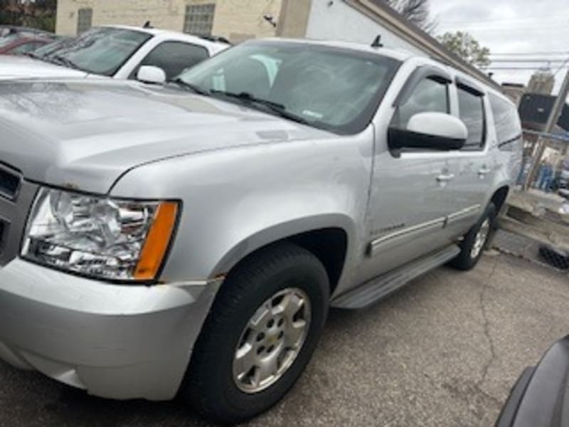 Chevrolet Suburban 2010 price $2,500 Down