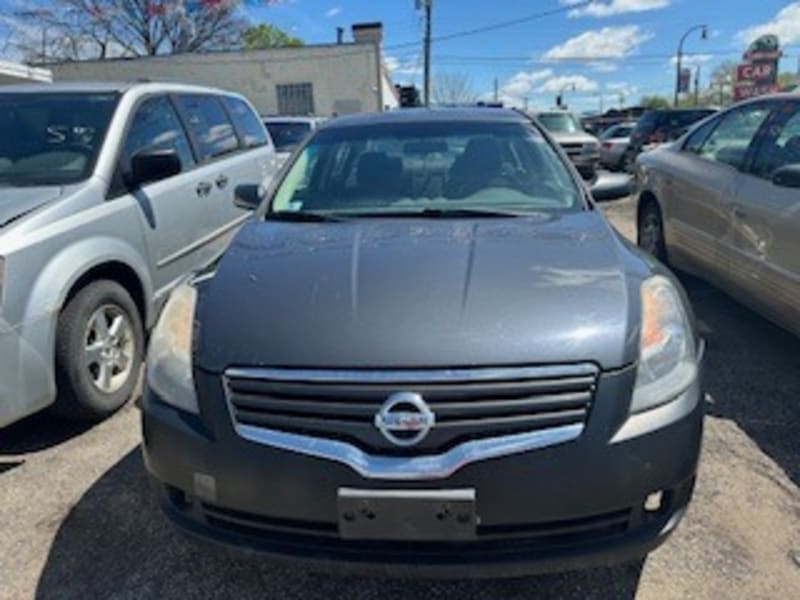 Nissan Altima 2009 price $2,300 Down