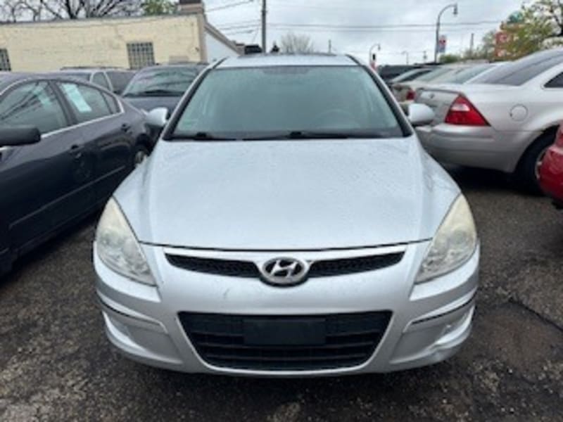 Hyundai Elantra 2009 price $1,800 Down