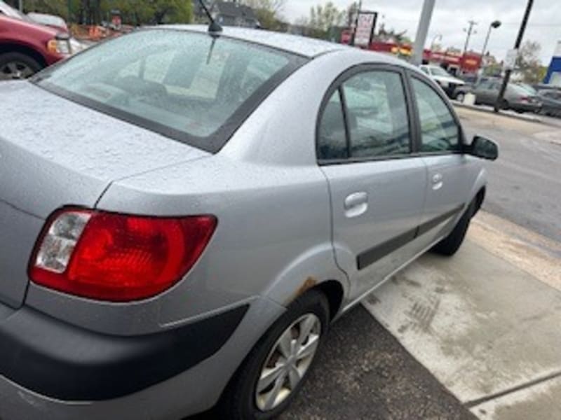 Kia Rio 2006 price $2,000 Down