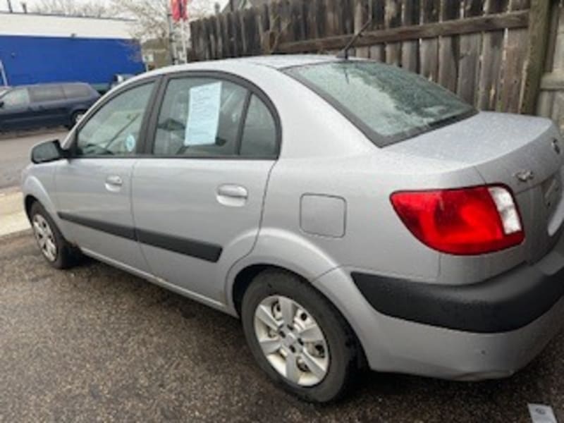 Kia Rio 2006 price $2,000 Down