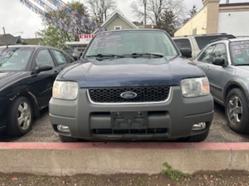 Ford Escape 2003 price $2,300 Down