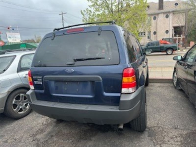 Ford Escape 2003 price $2,300 Down