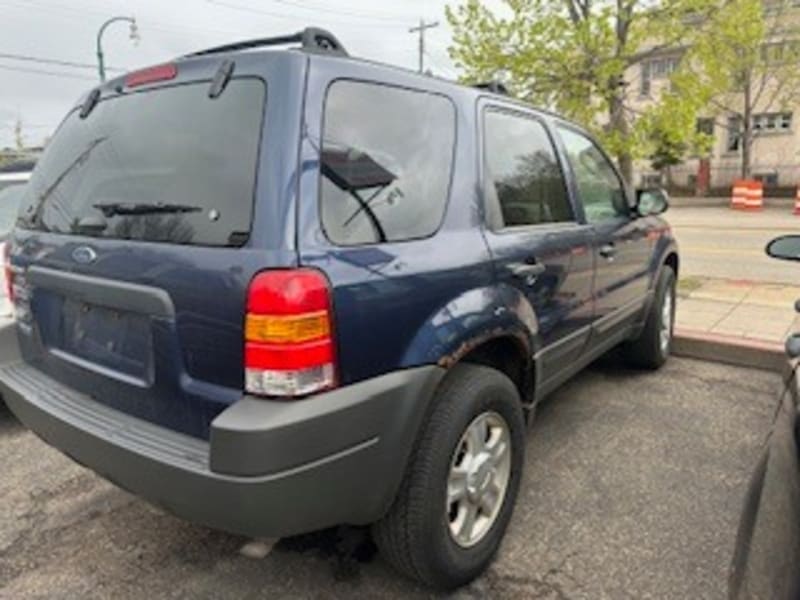 Ford Escape 2003 price $2,300 Down