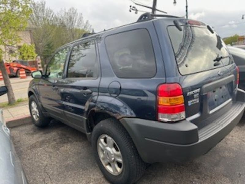 Ford Escape 2003 price $2,300 Down