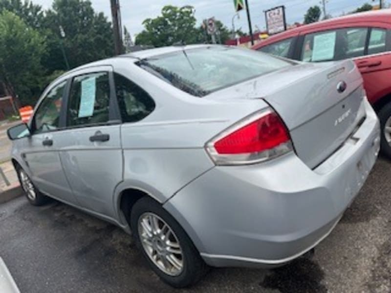 Ford Focus 2008 price $2,300 Down