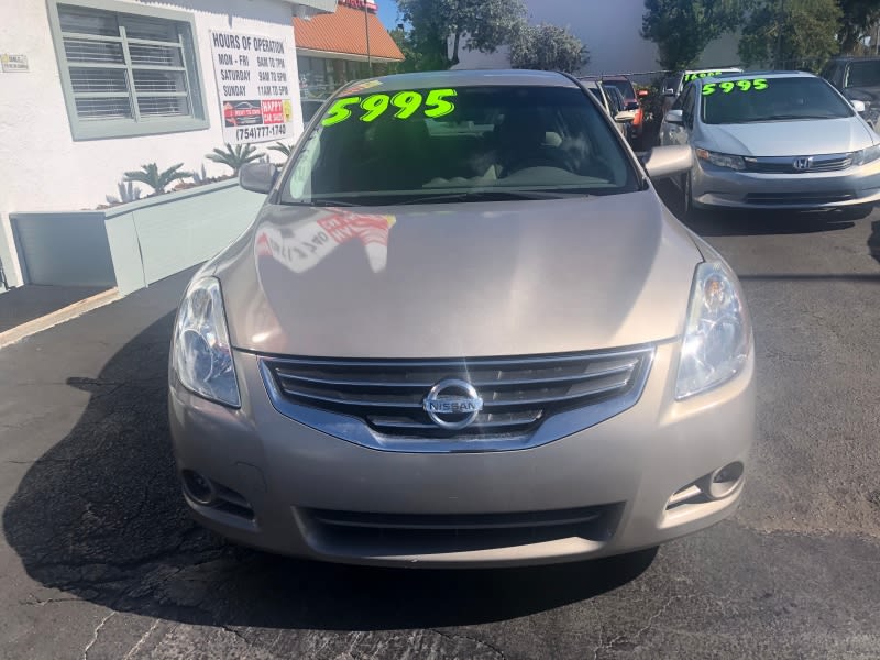 Nissan Altima 2011 price $2,399