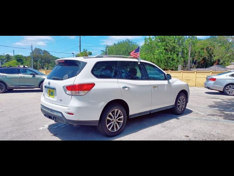 Nissan Pathfinder 2013 price $7,500