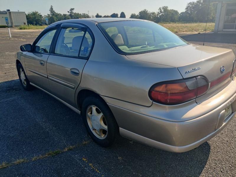 Chevrolet Malibu 2000 price $3,200