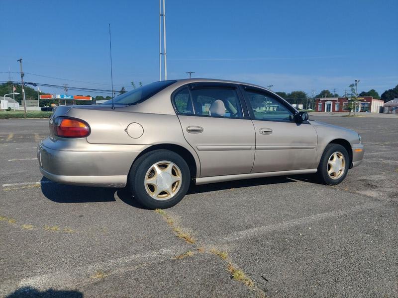 Chevrolet Malibu 2000 price $3,200