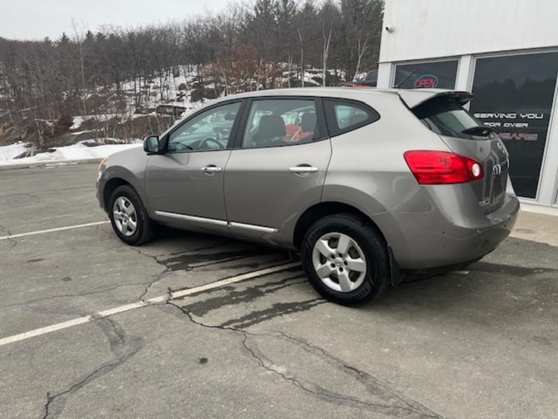 Nissan Rogue 2013 price $11,900