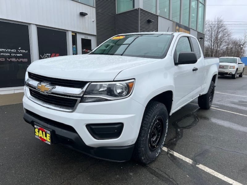 Chevrolet Colorado 2019 price $17,900