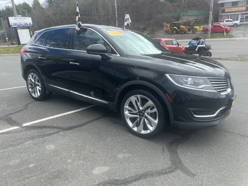 Lincoln MKX 2016 price $21,910