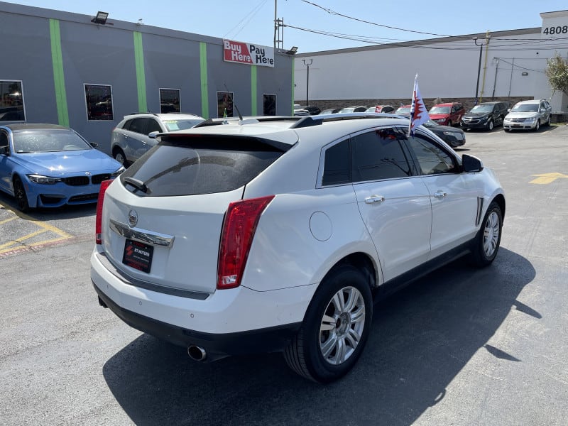 Cadillac SRX 2016 price $14,999