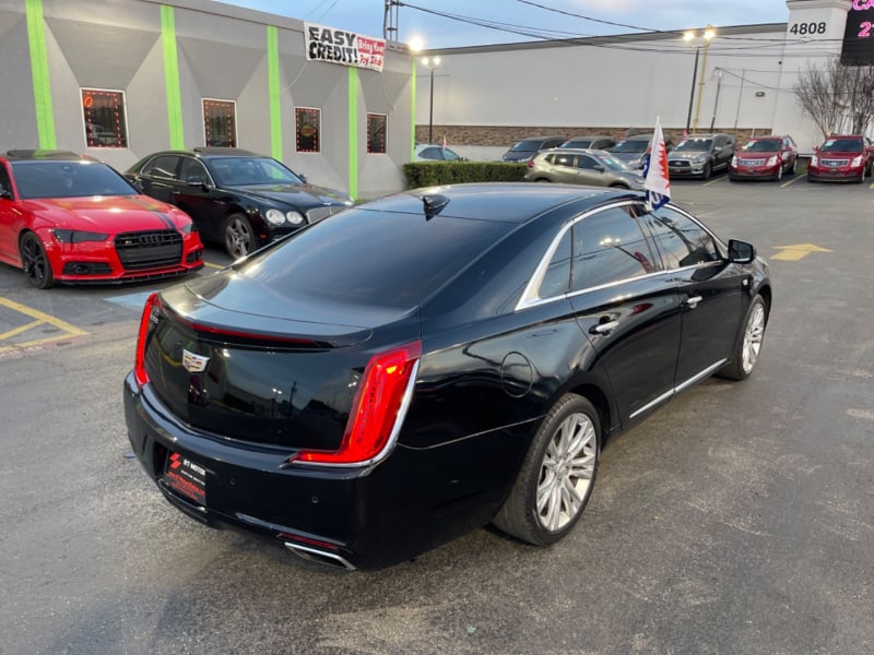 Cadillac XTS 2018 price $9,980 Cash