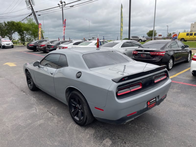 Dodge Challenger 2018 price $22,950