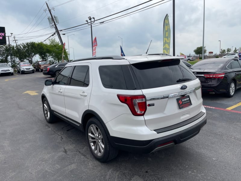 Ford Explorer 2019 price $22,999