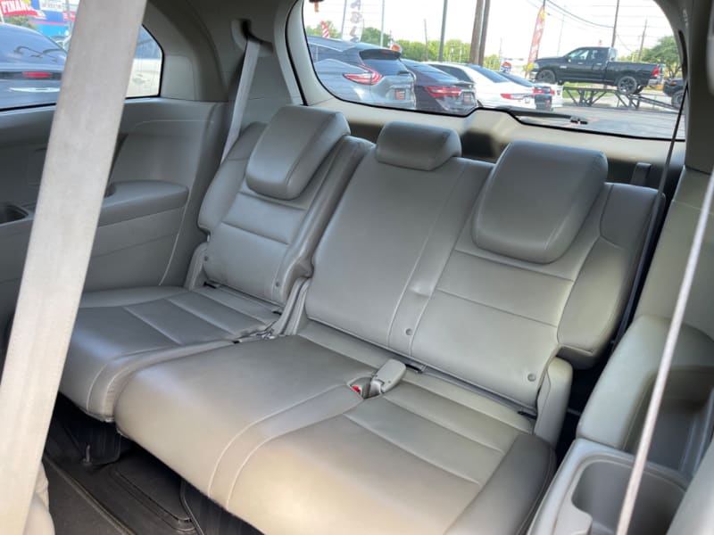 Honda Odyssey 2012 price $12,550