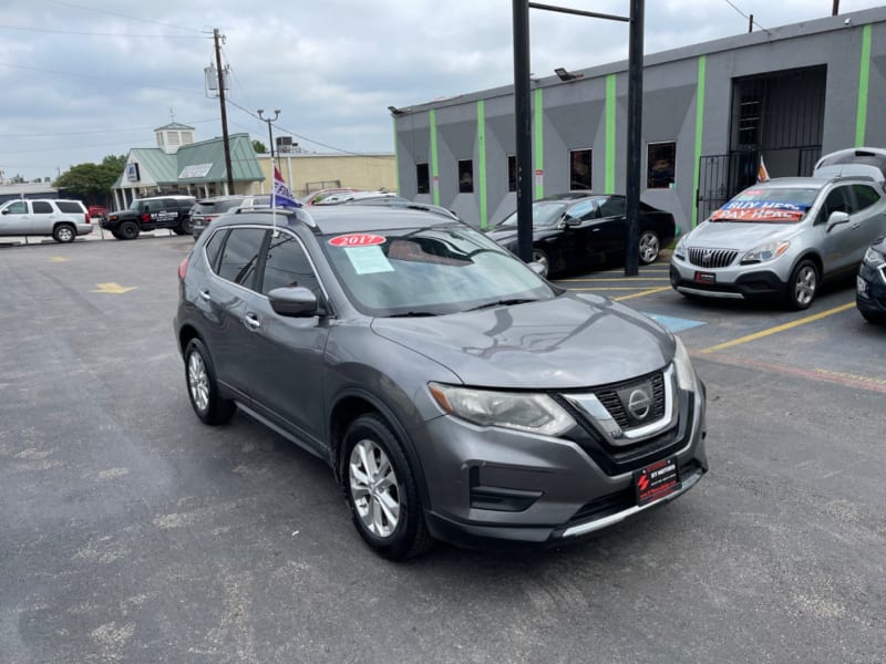 Nissan Rogue 2017 price $14,499