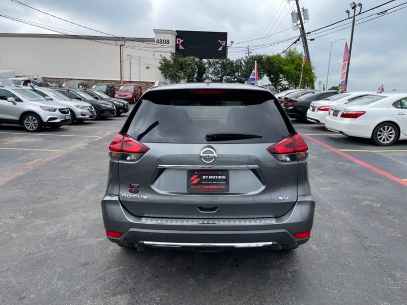 Nissan Rogue 2017 price $14,499