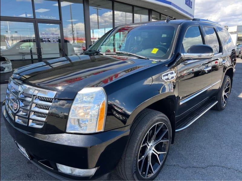 Cadillac Escalade 2007 price $9,999