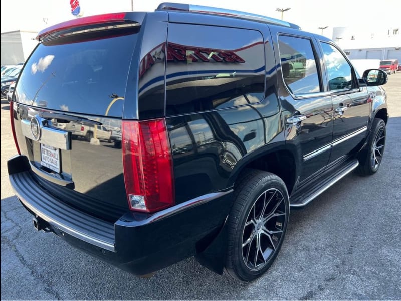 Cadillac Escalade 2007 price $9,999