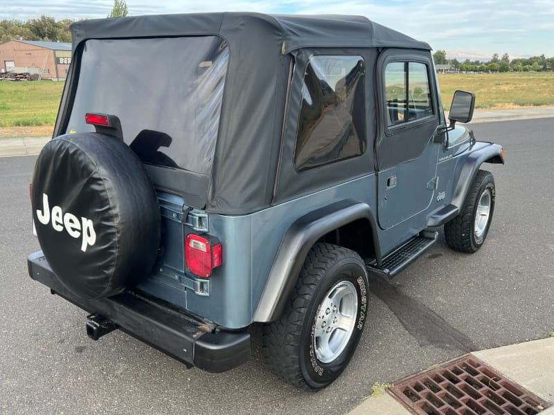 Jeep Wrangler 1998 price $8,999