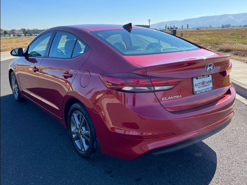 Hyundai Elantra 2018 price $9,999