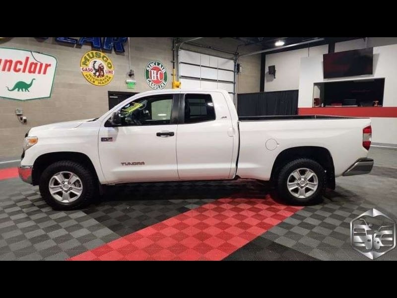 Toyota Tundra 4WD Truck 2014 price $13,999