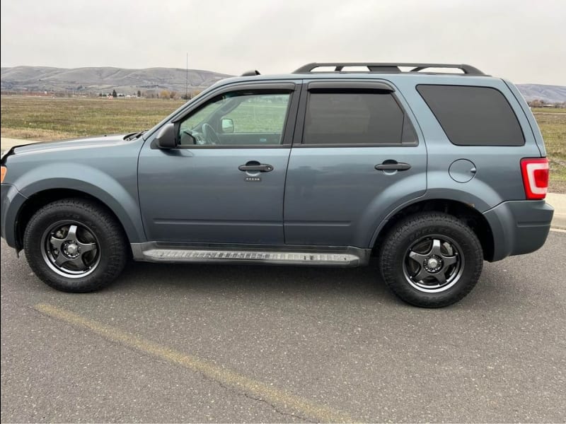 Ford Escape 2010 price $7,999