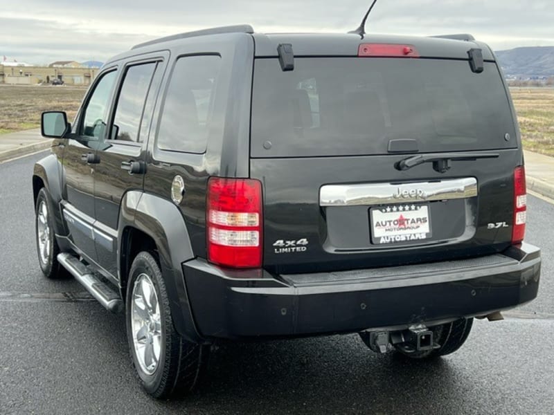 Jeep Liberty 2008 price $9,999