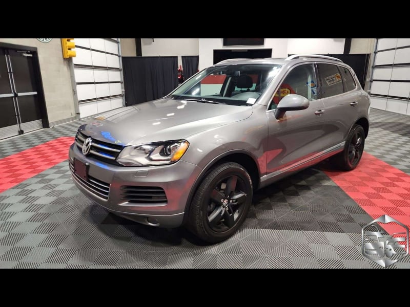 Volkswagen Touareg 2012 price $11,999