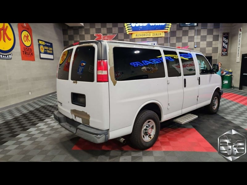 Chevrolet Express Passenger 2008 price $11,999